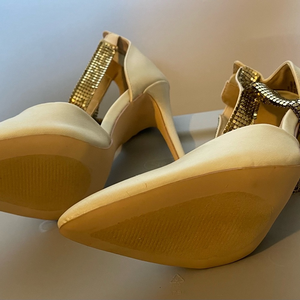 Shoe Dazzle Cream Heels with Rhinestone Accents - Picture 3 of 4